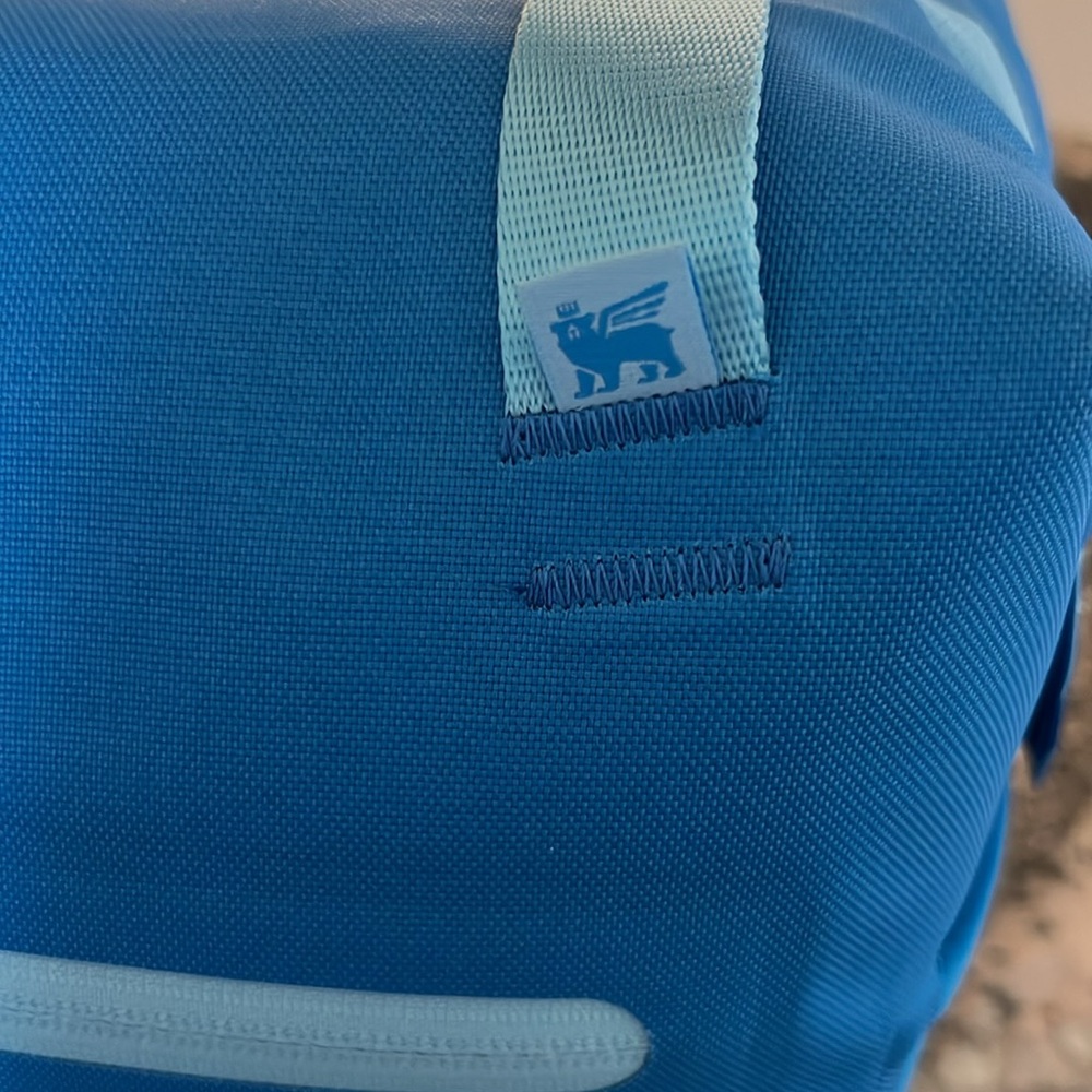 Stanley Vibrant Blue Julienne Midi Soft Cooler Bag - Picture 3 of 8